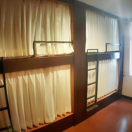 One Night Zleep At Nimman Hostel Chiang Mai Buitenkant foto