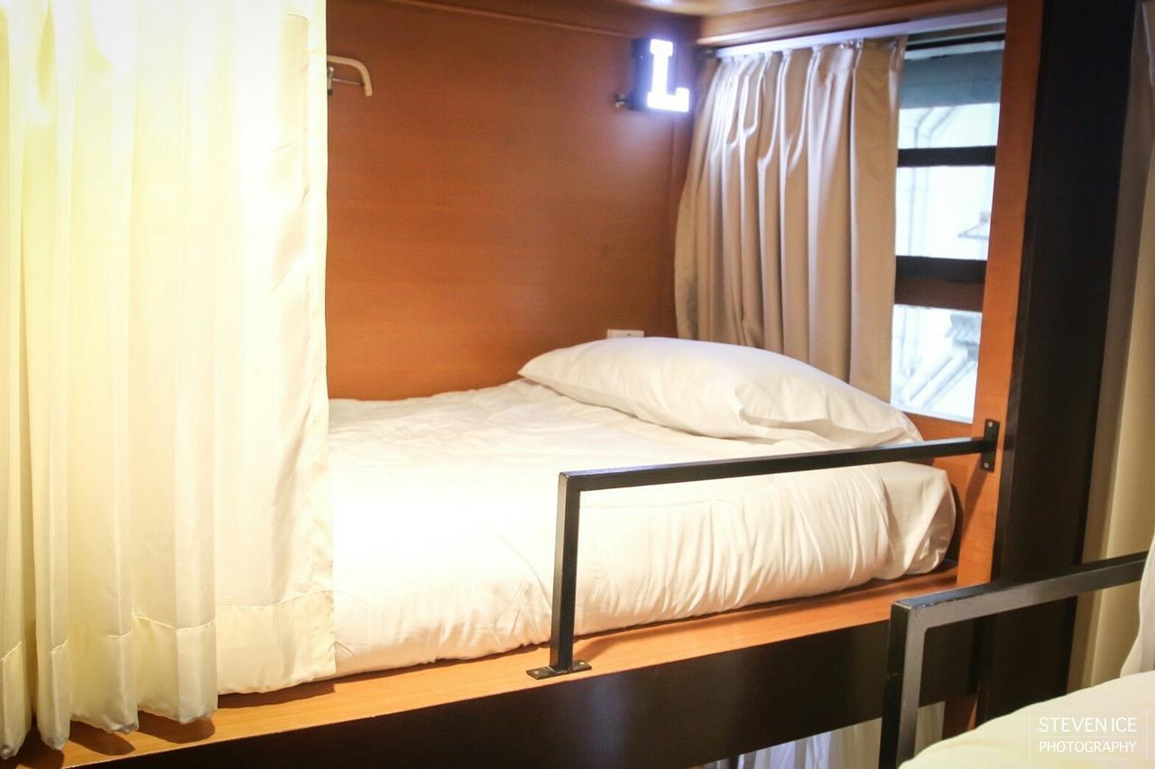 One Night Zleep At Nimman Hostel Chiang Mai Buitenkant foto