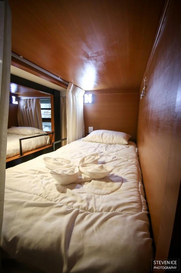 One Night Zleep At Nimman Hostel Chiang Mai Buitenkant foto