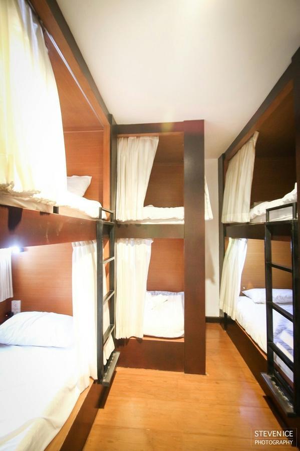 One Night Zleep At Nimman Hostel Chiang Mai Buitenkant foto