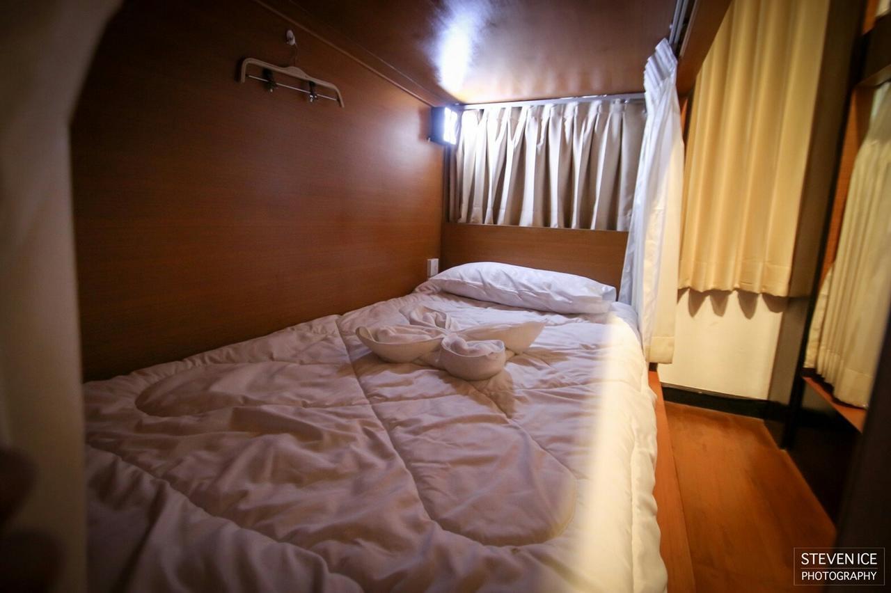 One Night Zleep At Nimman Hostel Chiang Mai Buitenkant foto